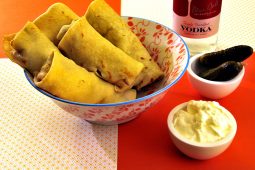 Budget: Blini / blinai (Oost-Europese gehakt pannekoekjes)