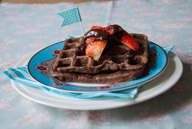 Chocolade wafels met aardbeien
