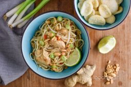 Asian cuisine: pad thai