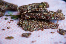Zelf lijnzaad crackers maken (glutenvrij en lactosevrij)