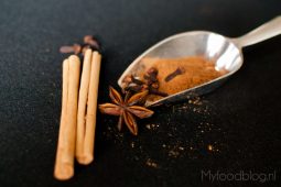 9 x koken en bakken met speculaaskruiden