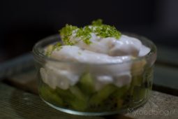 Kiwi met kokosroom en limoen