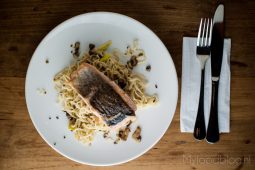 Zalm met Aziatische noodles