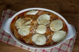 Chicken parmigiana (ovenschotel met kip en kaas)