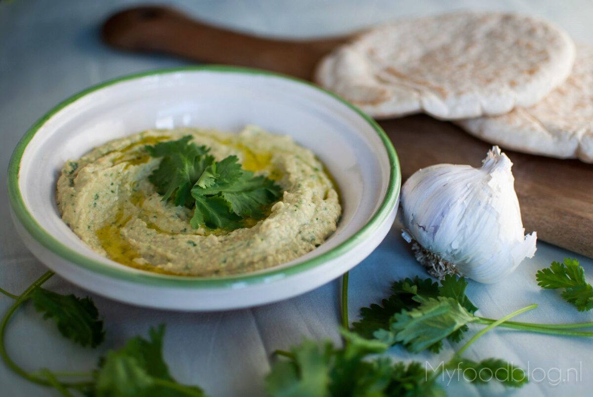 Hummus met koriander en limoen - My Food Blog