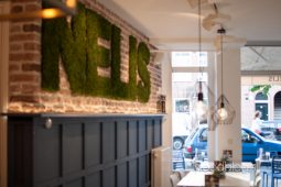 Win: een lunch voor 2 bij Nelis