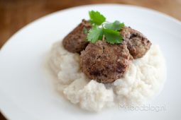 AVG’tje 2.0: Quinoa gehaktballetjes met bloemkoolpuree