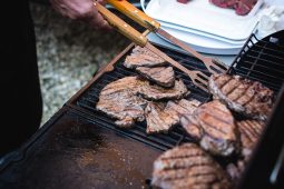 Een vaatje Jack Daniels op je Big Greenegg BBQ