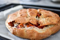 Gevuld Turks brood
