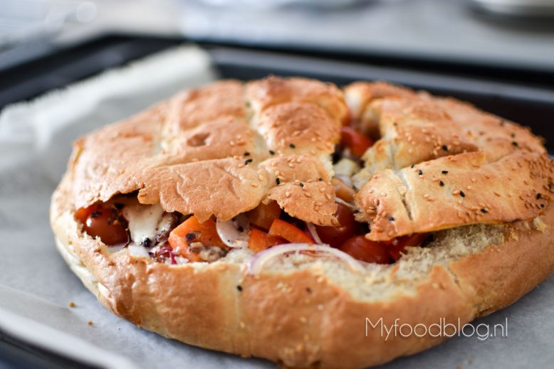 Gevuld Turks brood
