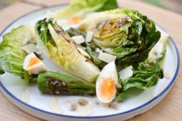 Gegrilde sla (alternatieve Caesar salad)