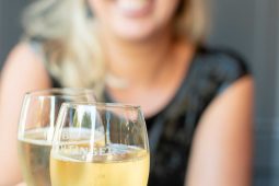Oesters en champagne op vrijdag bij Café Americain