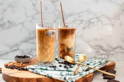 IJskoffie: het lekkerste ijskoffie recept + 9 internationale variaties