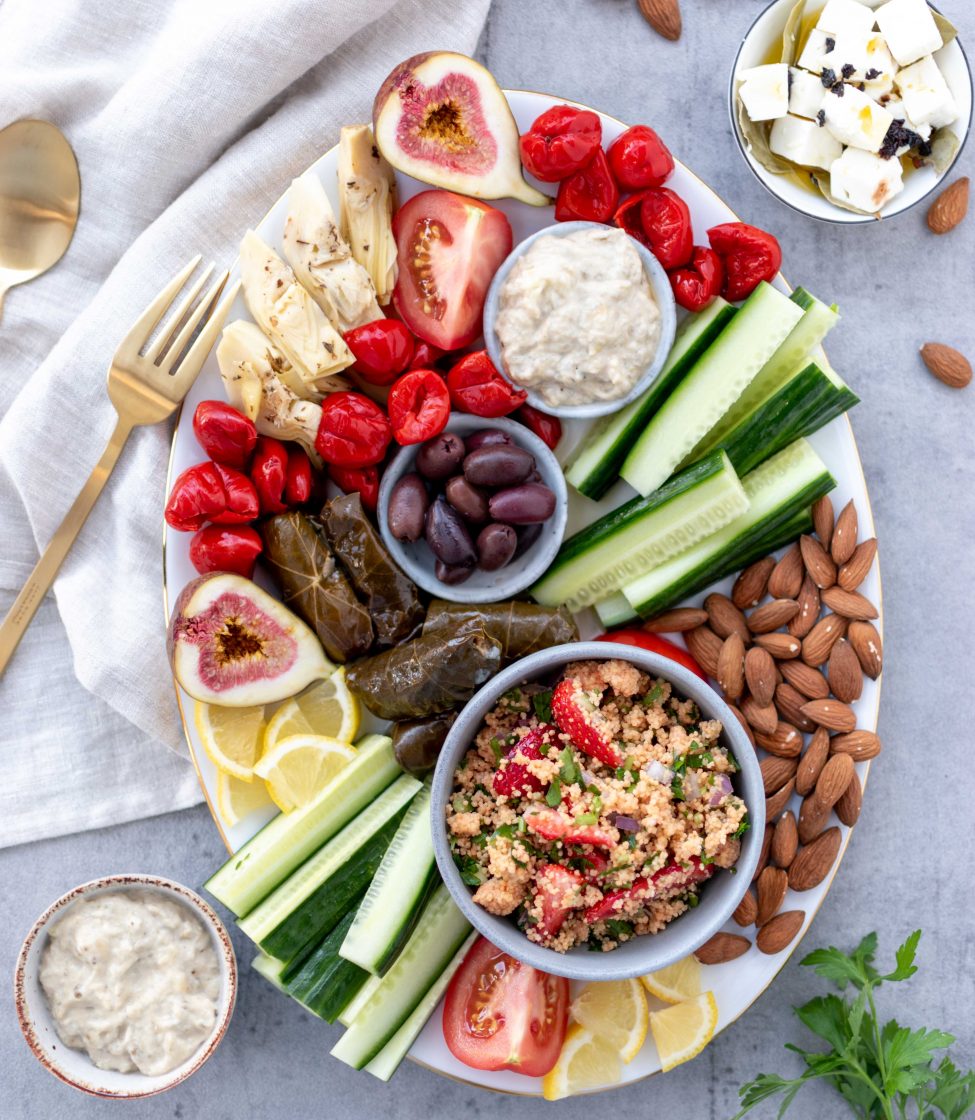 Mezze platter met zomerse taboule