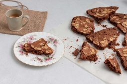 Glutenvrije speculaasbrokken maken (ook vegan!)