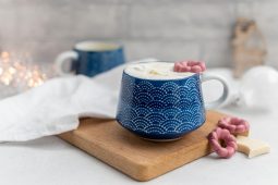 Witte chocolademelk zelf maken