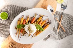 Wortels met chimichurrisaus en mozzarella
