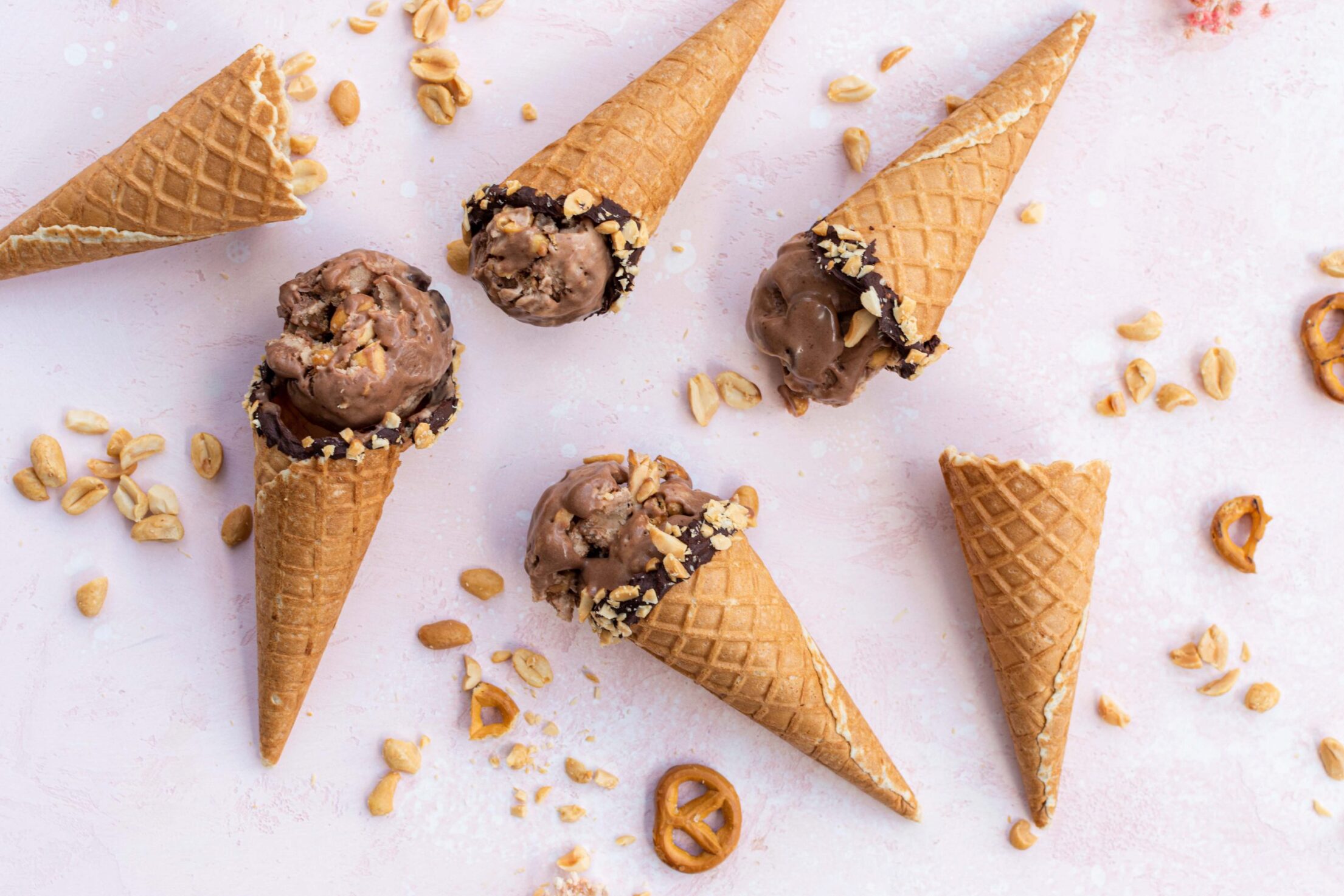 bevestigen kom Uitscheiden Pindakaas-chocolade ijs (zonder ijsmachine) - My Food Blog