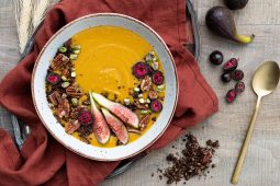 Herfst smoothiebowl met pompoen