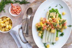Asperges koken doe je zo (groene asperges en witte asperges)