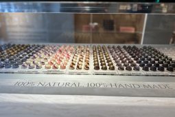 Madaq: bonbons, chocolade en macarons