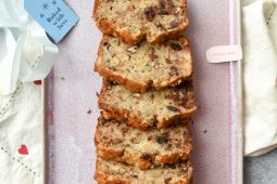 Fluffy bananencake (bananenbrood met chocolade & walnoten)