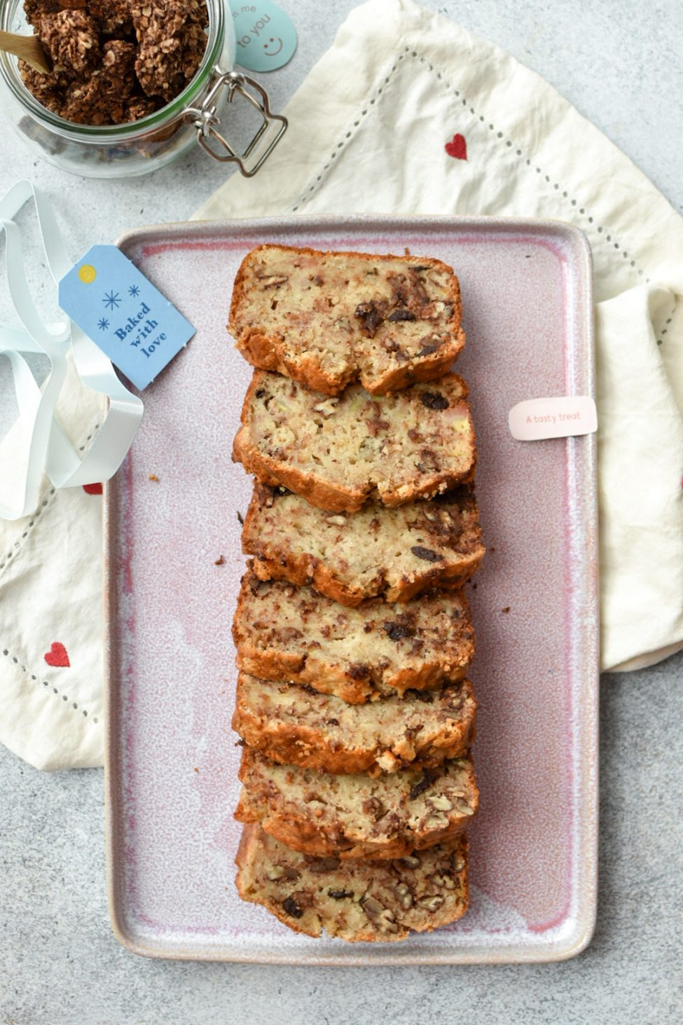 Fluffy bananencake (bananenbrood met chocolade & walnoten)